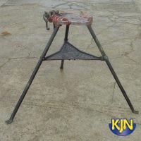 Tripod Vice