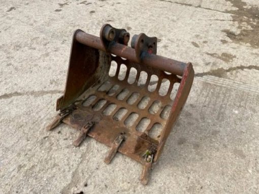 Riddle Bucket 30" to suit Kubota KX042